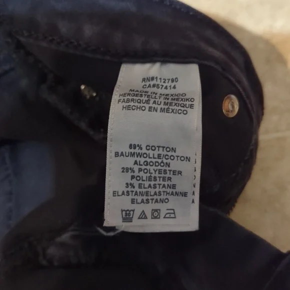 Jeans - Picture 5 of 5